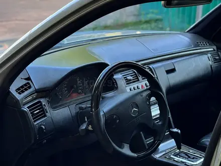 Mercedes-Benz E 320 1997 года за 3 400 000 тг. в Алматы – фото 2