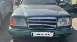 Mercedes-Benz E 220 1995 годаүшін2 000 000 тг. в Алматы