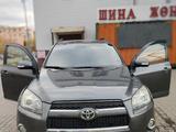 Toyota RAV4 2010 года за 8 600 000 тг. в Астана – фото 2