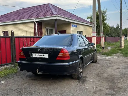 Mercedes-Benz C 200 1993 года за 1 900 000 тг. в Кокшетау – фото 9