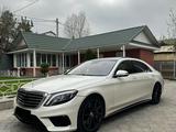 Mercedes-Benz S 63 AMG 2015 года за 31 000 000 тг. в Астана – фото 2