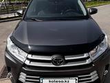 Toyota Highlander 2019 года за 19 400 000 тг. в Алматы
