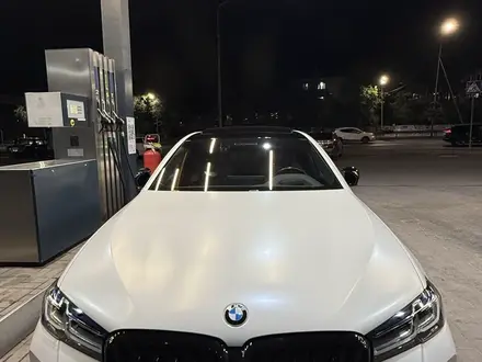 BMW 530 2022 года за 28 000 000 тг. в Алматы