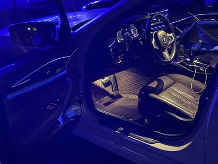 BMW 530 2022 года за 28 000 000 тг. в Алматы – фото 20
