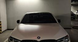 BMW 530 2022 года за 28 000 000 тг. в Алматы – фото 2