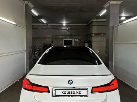 BMW 530 2022 года за 28 000 000 тг. в Алматы – фото 8