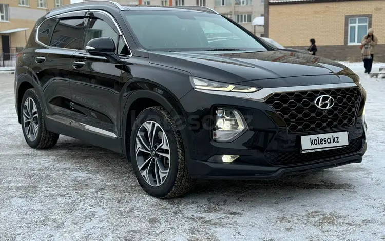 Hyundai Santa Fe 2021 годаfor15 800 000 тг. в Уральск