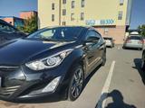 Hyundai Elantra 2016 годаfor7 400 000 тг. в Астана – фото 2