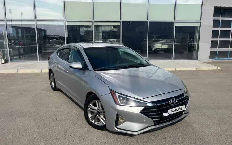 Hyundai Elantra 2018 года за 6 500 000 тг. в Актау
