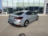 Hyundai Elantra 2018 года за 6 500 000 тг. в Актау – фото 3