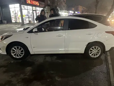 Hyundai Accent 2020 года за 6 600 000 тг. в Алматы – фото 4