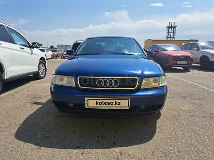 Audi A4 2000 года за 2 200 000 тг. в Алматы – фото 3