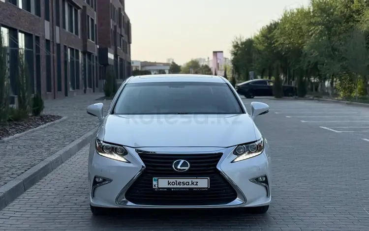 Lexus ES 250 2017 года за 15 000 000 тг. в Шымкент