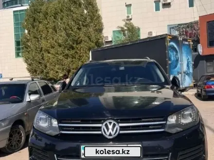 Volkswagen Touareg 2014 года за 11 000 000 тг. в Актобе