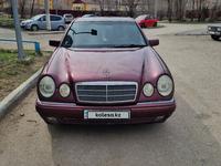 Mercedes-Benz E 230 1995 годаүшін2 500 000 тг. в Караганда