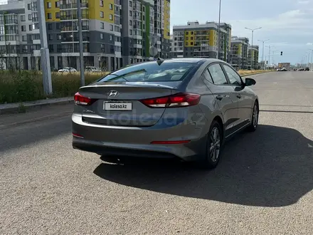 Hyundai Elantra 2018 года за 7 400 000 тг. в Астана – фото 12