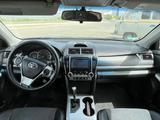 Toyota Camry 2013 года за 6 100 000 тг. в Атырау – фото 4