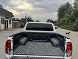 Toyota Hilux 2022 года за 20 000 000 тг. в Алматы – фото 5