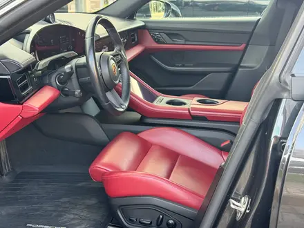 Porsche Taycan 4S 2021 года за 40 000 000 тг. в Алматы – фото 16