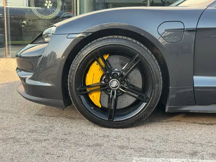 Porsche Taycan 4S 2021 года за 40 000 000 тг. в Алматы – фото 15