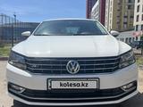 Volkswagen Passat 2017 года за 8 800 000 тг. в Астана