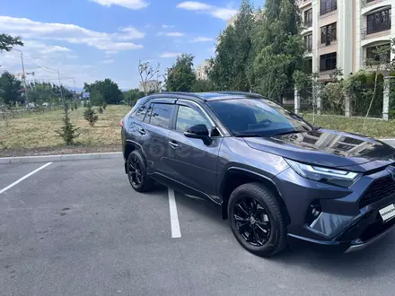 Toyota RAV4 2021 года за 21 300 000 тг. в Астана – фото 2