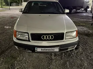 Audi 100