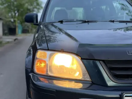 Honda CR-V 1998 года за 3 000 000 тг. в Караганда – фото 19