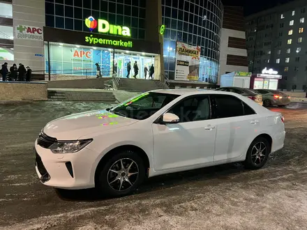 Toyota Camry 2015 года за 11 500 000 тг. в Актобе – фото 9