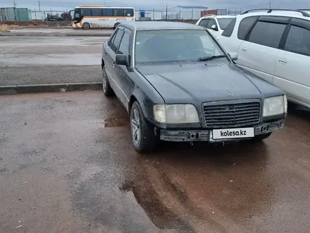 Mercedes-Benz E 200 1991 года за 1 300 000 тг. в Жезказган – фото 2