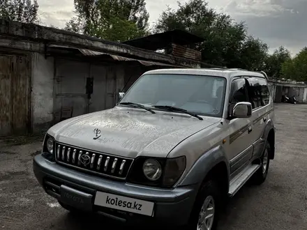 Toyota Land Cruiser Prado 1997 года за 6 990 000 тг. в Алматы – фото 2