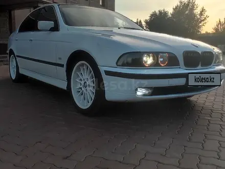 BMW 520 1996 года за 3 000 000 тг. в Экибастуз – фото 4