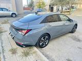 Hyundai Elantra 2021 года за 8 700 000 тг. в Атырау – фото 2