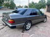 Mercedes-Benz E 230 1991 года за 2 300 000 тг. в Тараз – фото 2