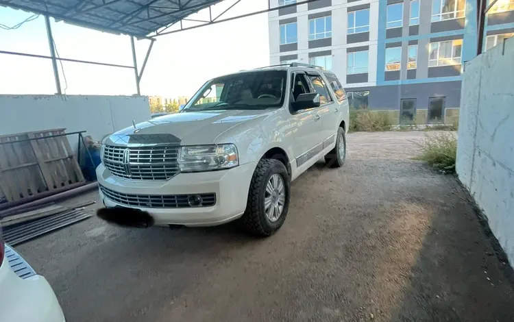 Lincoln Navigator 2006 года за 10 500 000 тг. в Астана