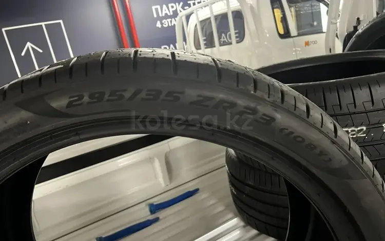 Комплект колес Pirelli P Zero 295/35 R23/335/30 R23 за 750 000 тг. в Астана