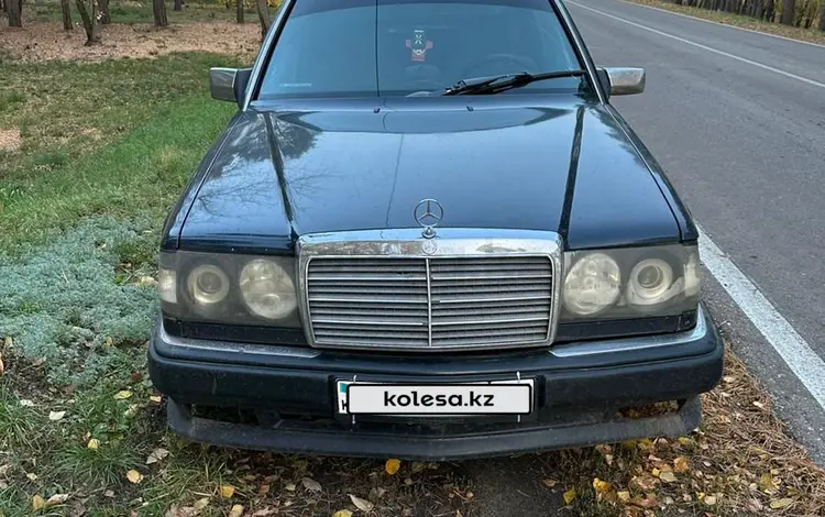 Mercedes-Benz E 200 1990 года за 1 400 000 тг. в Петропавловск