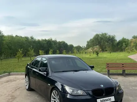 BMW 530 2008 года за 8 200 000 тг. в Алматы – фото 4