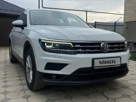 Volkswagen Tiguan 2017 года за 10 500 000 тг. в Алматы – фото 4