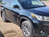 Toyota Highlander 2019 года за 19 500 000 тг. в Атбасар