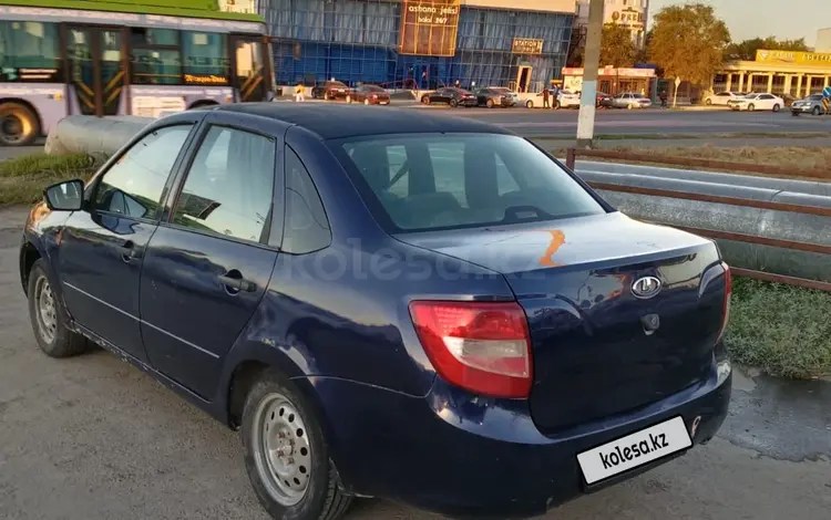 ВАЗ (Lada) Granta 2190 2013 годаfor2 000 000 тг. в Атырау