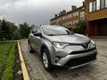 Toyota RAV4 2018 года за 8 700 000 тг. в Актобе – фото 5
