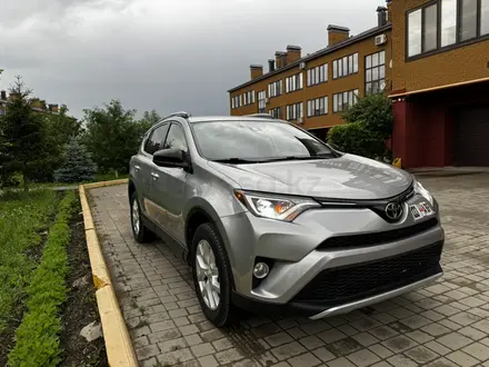 Toyota RAV4 2018 года за 8 700 000 тг. в Актобе – фото 5
