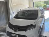 Toyota Sienna 2015 года за 9 000 000 тг. в Уральск – фото 2