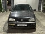 Volkswagen Golf 1993 года за 550 000 тг. в Алматы