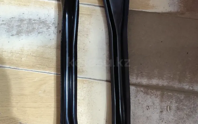 Задняя тяга рычаг сайлентблок амортизатор чашка опора за 11 000 тг. в Алматы