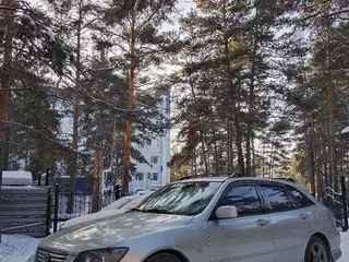 Lexus IS 200