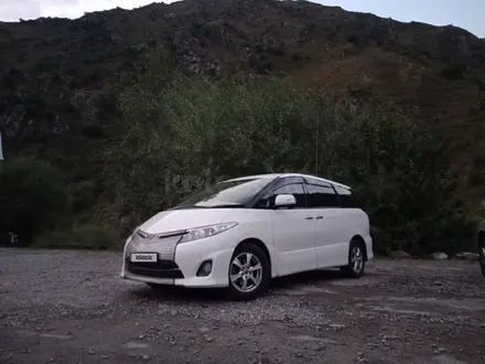 Toyota Estima 2011 года за 4 700 000 тг. в Уральск