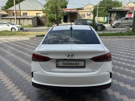 Hyundai Accent 2021 года за 7 100 000 тг. в Шымкент – фото 6