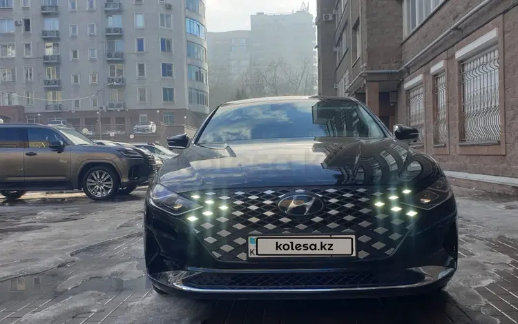 Hyundai Grandeur 2022 года за 14 500 000 тг. в Алматы